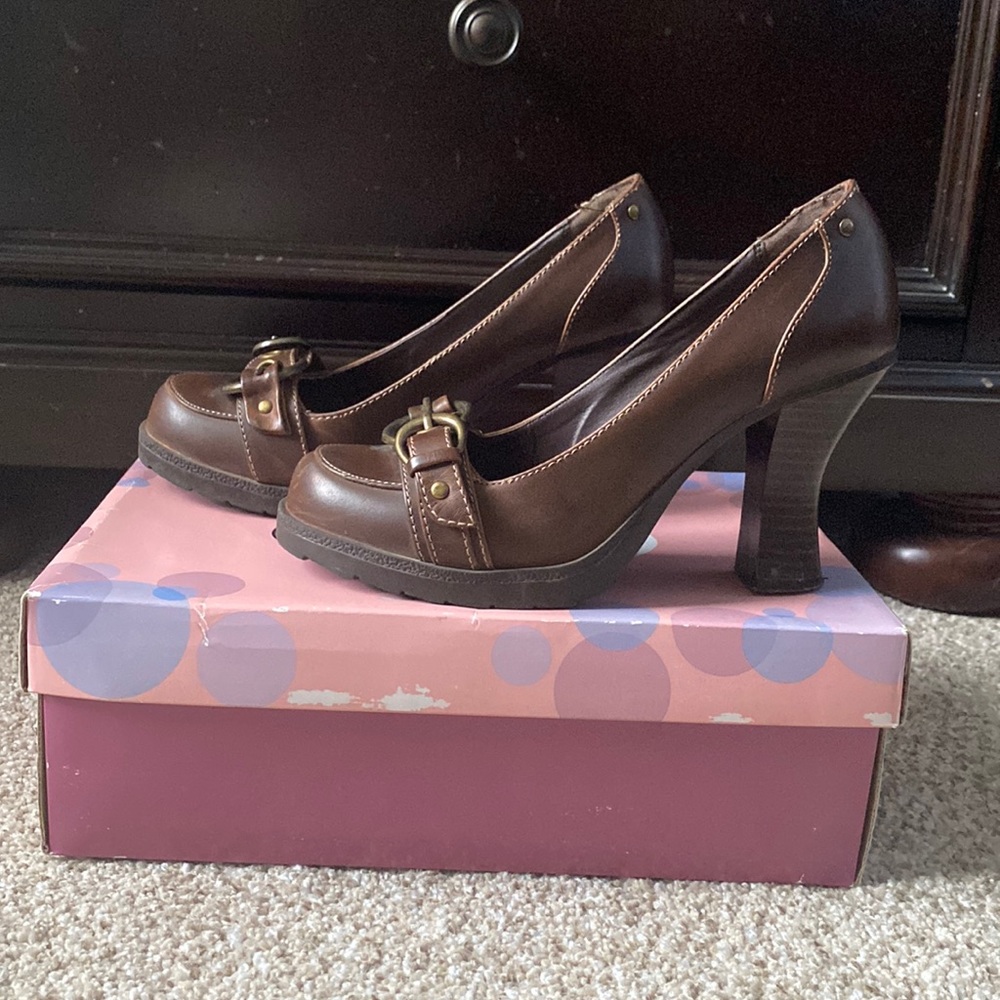 Brown Becky Heels